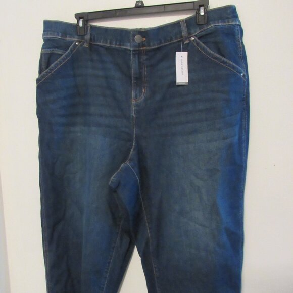 NWT Lane Bryant Boyfriend Capri Jeans Women Size 22 Mid Rise Denim Elastic Waist - Picture 1 of 11